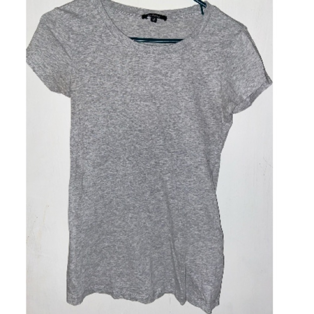 Fitted Gray Short Sleeve Top